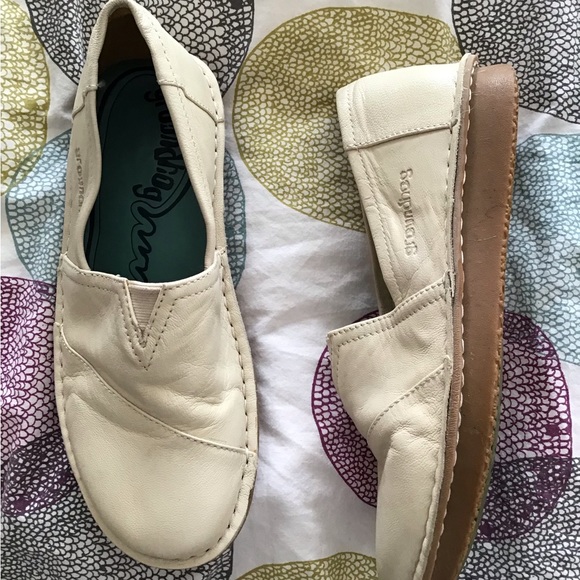 Womens Groundhog Leather Shoes NWOT - Picture 2 of 7